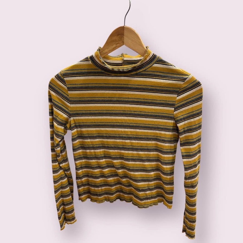 stripped long sleeve shirt